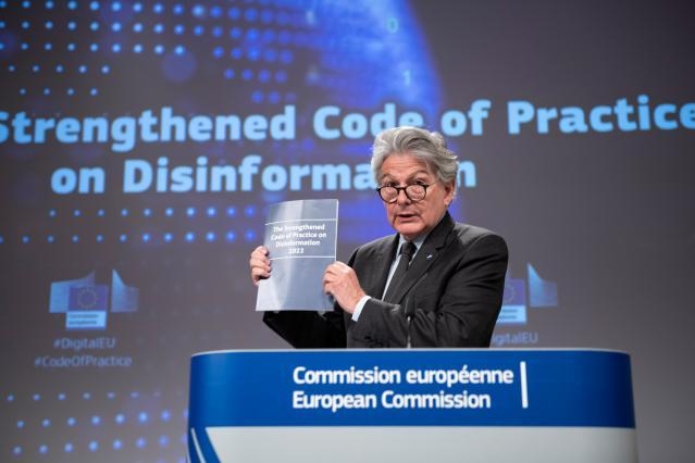 Immagine [Source: EC – Audiovisual Service] = Cfr.: The 2022 Code of Practice on Disinformation >> «Disinformazione: soddisfazione della Commissione per il nuovo, più solido e più completo codice di buone pratiche sulla disinformazione» - 16Giugno2022 [Rif.: ec-europa-eu / rappr. It-Mi] || Commissione europea - European Commission