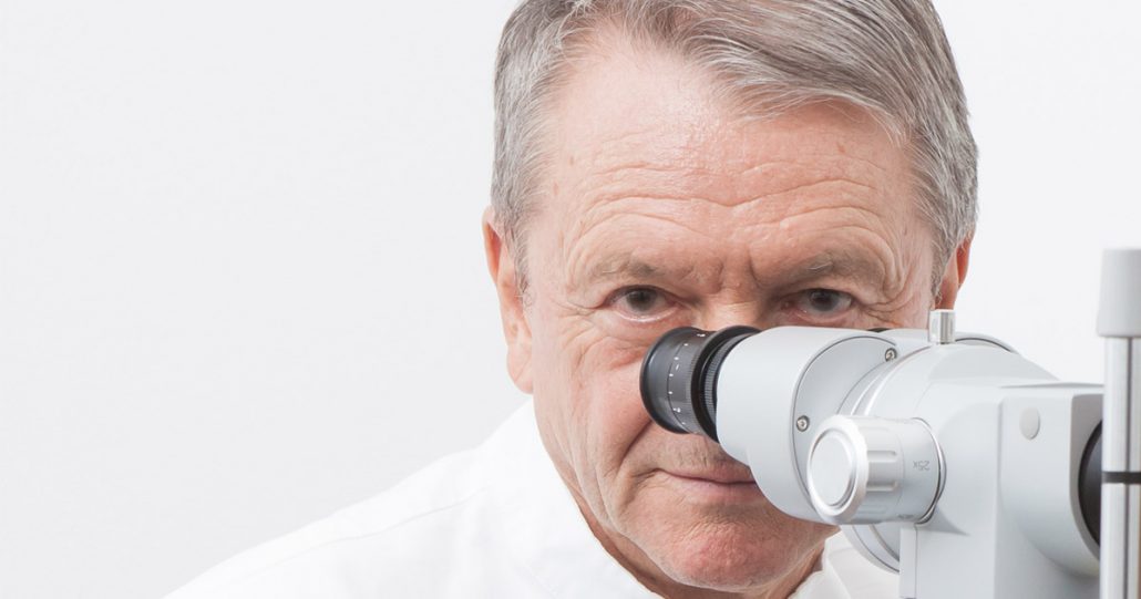 Immagine > Dottor Lucio Buratto (*) Foto [(*) Direttore scientifico CAMO, Centro Ambrosiano Oftalmico - (*) Direttore scientifico CIOS, Centro Italiano Occhio Secco] = Campagna nazionale del Mese della Prevenzione e Diagnosi della Sindrome dellfocchio secco || 8 maggio-15 giugno 2019 || CIOS, Centro Italiano Occhio Secco, in collaborazione con la Clinica Oculistica dellfUniversità dellfInsubria di Varese || Rif.: www.centroitalianoocchiosecco.it