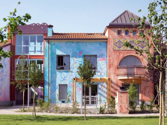Immagine - Rif. Coriandoline - Le case amiche dei bambini e delle bambine  ==> 01 - La casa castello