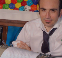 Immagine - Rif.: lo scrittore Massimo Zanicchi, autore del libro "Pittori Piuttosto Pittoreschi".